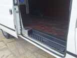 Ford Transit-12