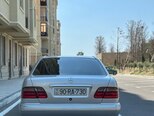 Mercedes E 280-5