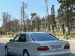Mercedes E 280-4
