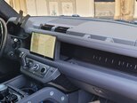 Land Rover Defender-12