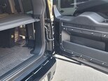 Land Rover Defender-13