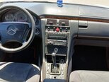 Mercedes E 240-3