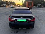 Hyundai Sonata-14