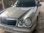 Mercedes E 280-1