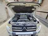 Mitsubishi Pajero-1