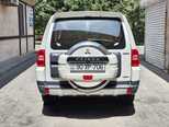 Mitsubishi Pajero-10