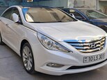 Hyundai Sonata-1