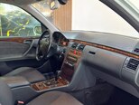 Mercedes E 240-19