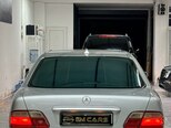 Mercedes E 240-13