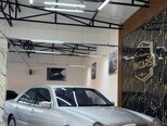 Mercedes E 240-5