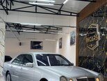 Mercedes E 240-4