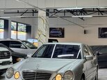 Mercedes E 240-7