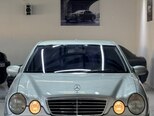 Mercedes E 240-1