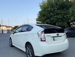 Toyota Prius-13