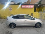 Toyota Prius-4