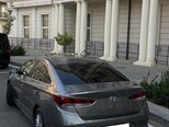 Hyundai Sonata-2