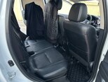 Mitsubishi Outlander-13