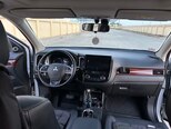 Mitsubishi Outlander-10