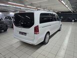 Mercedes V 220-7