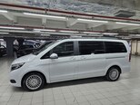 Mercedes V 220-4