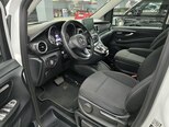 Mercedes V 220-9