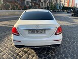 Mercedes E 300-2