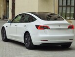 Tesla Model 3-5
