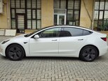Tesla Model 3-4