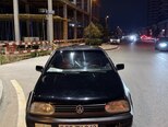 Volkswagen Golf-10