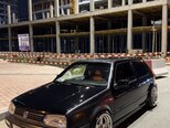 Volkswagen Golf-9