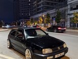 Volkswagen Golf-2