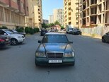Mercedes E 300-1
