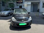 Nissan Tiida-1