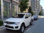 Mitsubishi L200-12