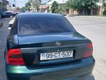 Opel Vectra-3