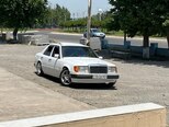 Mercedes 230 E-6