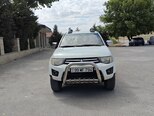 Mitsubishi L200-1
