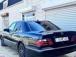 Mercedes E 280-6