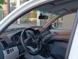 Mitsubishi L200-17