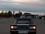 LADA (VAZ) 2107-1