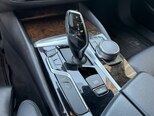 BMW 530e-15