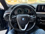 BMW 530e-12