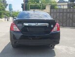 Nissan Sunny-5