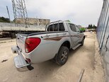 Mitsubishi L200-4