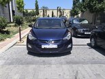 Hyundai Elantra-13