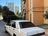 Mercedes 190-2