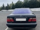Mercedes E 200-7