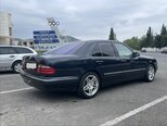Mercedes E 200-5