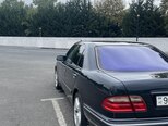 Mercedes E 200-6