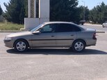 Opel Vectra-10